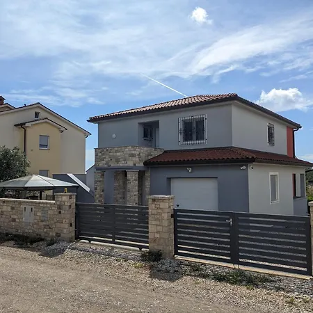 Apartamento Terrace With Sea View Galižana